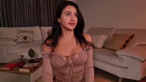 Snapshot of milana_desire chatting on 10-06-25, 11:24 milana online show from 10-06-25, 11:24
