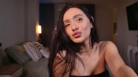 Snapshot of milana_desire chatting on 11-09-25, 10:41 milana online show from 11-09-25, 10:41