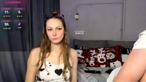 Snapshot of milana_sexwife chatting on 01-11-26, 12:43 Dan and Milana online show from 01-11-26, 12:43