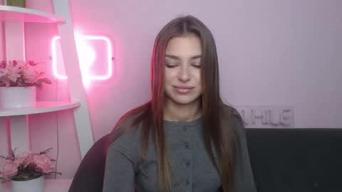 milanaangelas online show from 11-15-25, 06:00