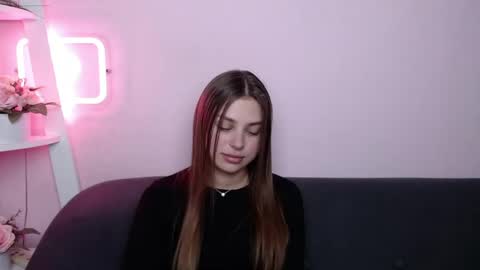 milanaangelas online show from 04-18-26, 04:55