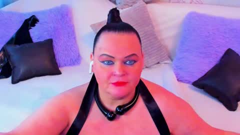 Snapshot of milanabiegert chatting on 03-06-25, 12:30 Lana online show from 03-06-25, 12:30