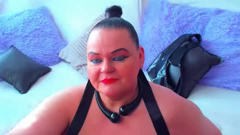 Snapshot of milanabiegert chatting on 03-08-25, 07:16 Lana online show from 03-08-25, 07:16