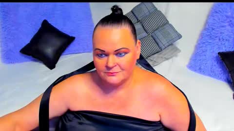 Lana online show from 11-29-25, 01:25