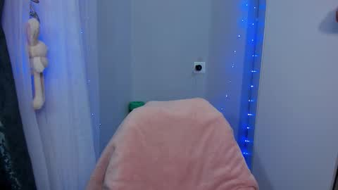 Milana online show from 01-17-26, 06:33