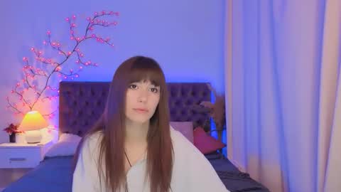 Snapshot of milanahottss chatting on 06-11-26, 05:05 Milana online show from 06-11-26, 05:05