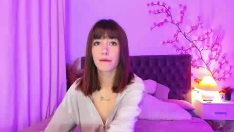 Snapshot of milanahottss chatting on 07-22-26, 05:10 Milana online show from 07-22-26, 05:10