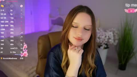 milanamoons online show from 04-25-26, 01:41