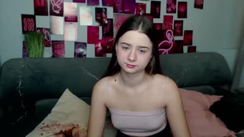 milanaroz online show from 10-16-25, 04:57