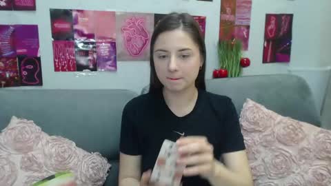 milanaroz online show from 04-26-26, 05:05