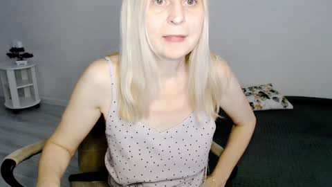 Snapshot of milanav chatting on 02-04-25, 08:02 Milena online show from 02-04-25, 08:02