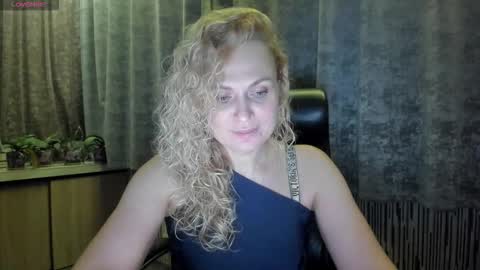 Snapshot of milanna_x chatting on 10-29-25, 07:04 milanna_x online show from 10-29-25, 07:04