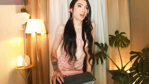 MILAN SANTANA online show from 11-19-25, 10:10