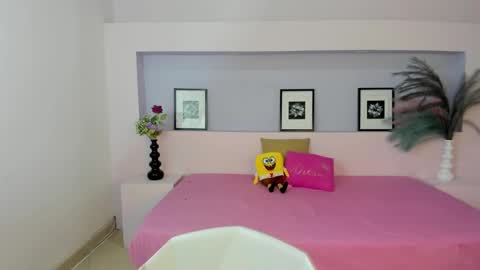 Mila Rose online show from 12-17-24, 11:06