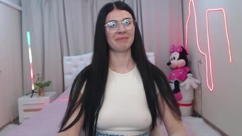 Snapshot of milasecretsss chatting on 05-16-26, 10:36 milasecretsss online show from 05-16-26, 10:36
