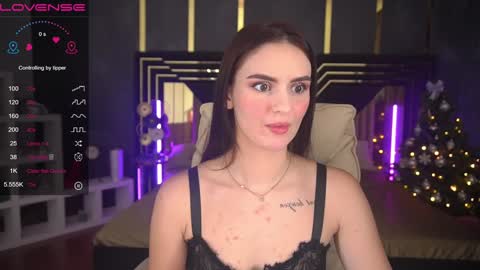 Snapshot of milashalovely chatting on 12-27-24, 11:28 Milasha online show from 12-27-24, 11:28