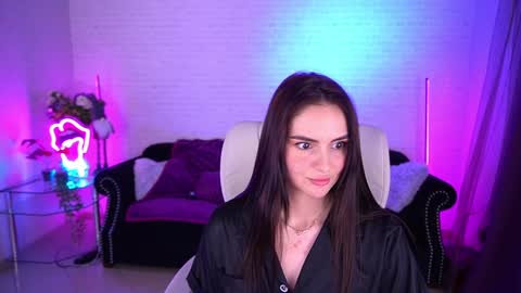 Snapshot of milashalovely chatting on 12-30-24, 12:00 Milasha online show from 12-30-24, 12:00