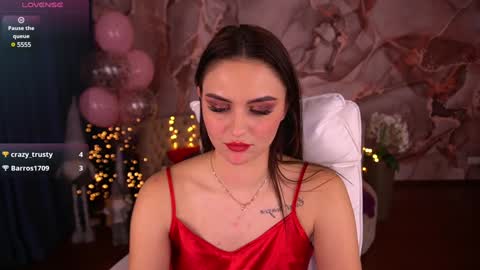 Snapshot of milashalovely chatting on 01-21-25, 12:50 Milasha online show from 01-21-25, 12:50