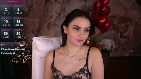 Snapshot of milashalovely chatting on 02-18-25, 06:47 Milasha online show from 02-18-25, 06:47