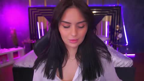 Snapshot of milashalovely chatting on 09-10-25, 06:24 Milasha online show from 09-10-25, 06:24