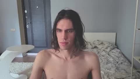 Snapshot of milaslovv chatting on 06-16-26, 07:44 Mila online show from 06-16-26, 07:44