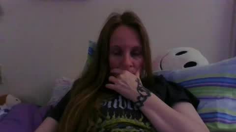 Mila online show from 04-18-26, 07:58