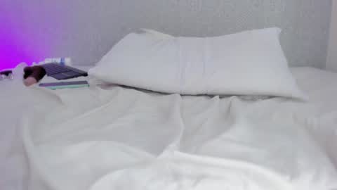 Milena  online show from 01-07-25, 06:59