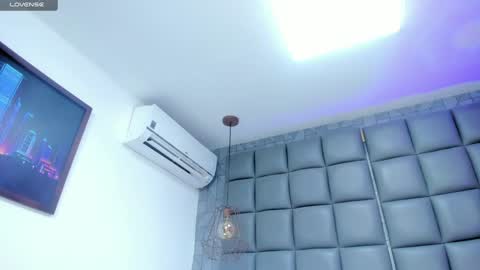 Milena  online show from 02-04-25, 03:54