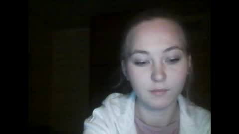 Snapshot of milena391630 chatting on 02-14-25, 12:19 Milena new nonude shy blonde natural online show from 02-14-25, 12:19