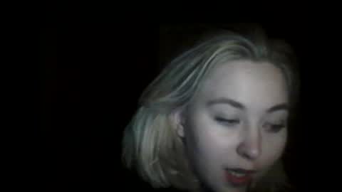 Snapshot of milena391630 chatting on 02-19-25, 01:08 Milena new nonude shy blonde natural online show from 02-19-25, 01:08
