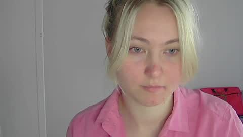 Milena new nonude shy blonde natural online show from 05-19-26, 04:30