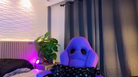 Snapshot of milena_lawson chatting on 11-01-25, 11:12 milena_lawson online show from 11-01-25, 11:12