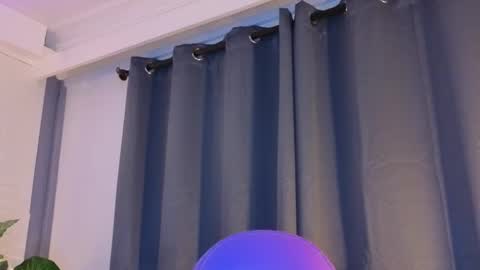 Snapshot of milena_lawson chatting on 12-04-25, 10:35 milena_lawson online show from 12-04-25, 10:35