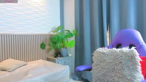 milena_lawson online show from 04-25-26, 12:41