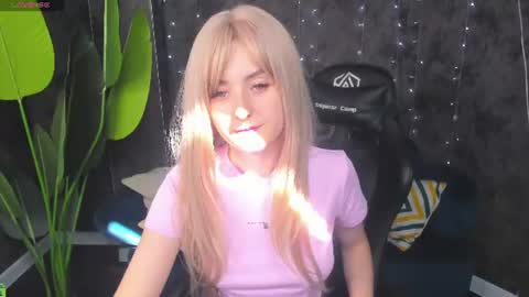 Milena online show from 08-09-26, 03:23