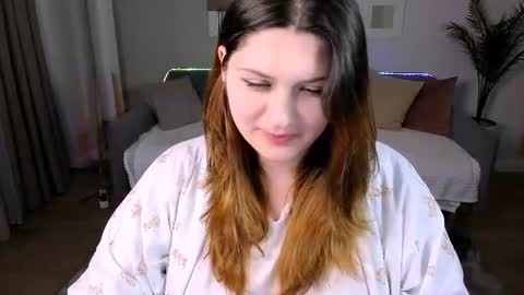 Snapshot of milenafiery chatting on 06-29-26, 10:15 milenafiery online show from 06-29-26, 10:15
