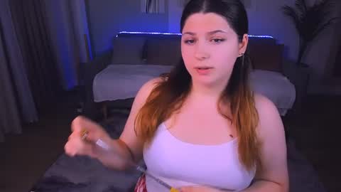 Snapshot of milenafiery chatting on 07-06-26, 07:27 milenafiery online show from 07-06-26, 07:27