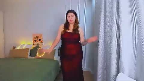 Snapshot of milenafiery chatting on 07-09-26, 05:00 milenafiery online show from 07-09-26, 05:00