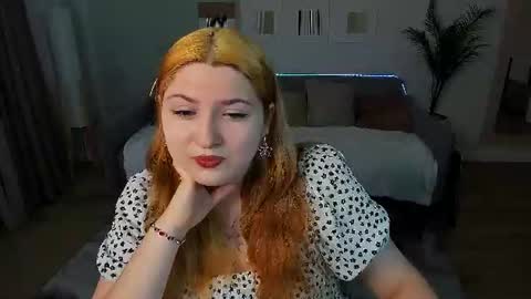 Snapshot of milenafiery chatting on 08-10-26, 04:27 milenafiery online show from 08-10-26, 04:27