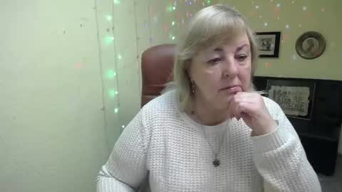 Milena online show from 11-05-25, 06:24