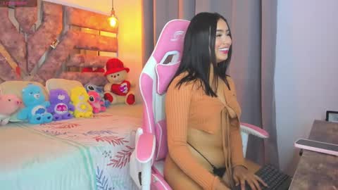 Snapshot of mileonis_13 chatting on 01-25-25, 08:21 mileonis 13 online show from 01-25-25, 08:21