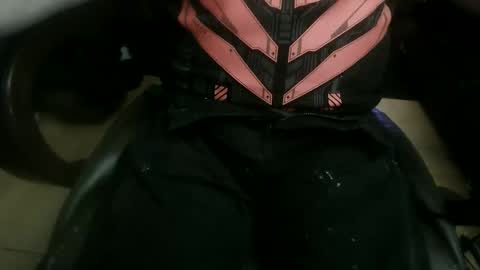 miles_mayhem_667 online show from 04-05-26, 09:39