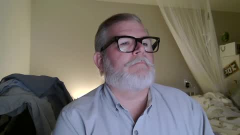 Miles Nash online show from 09-26-25, 02:15