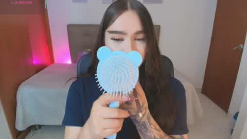 Miley online show from 04-22-26, 12:50