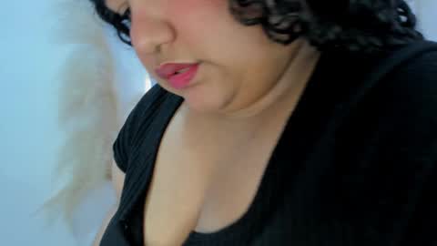 Miley online show from 11-25-25, 07:58