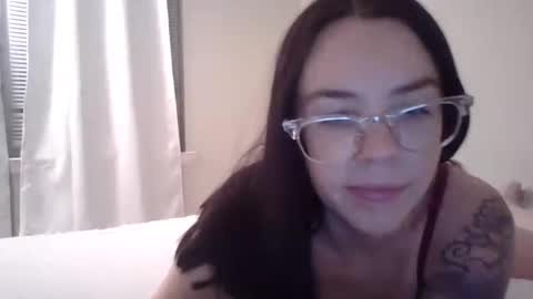 Snapshot of milf4you6 chatting on 12-16-25, 01:10 milf4you6 online show from 12-16-25, 01:10