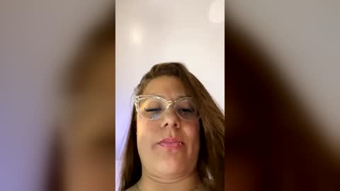 Snapshot of milf__pretty chatting on 06-26-26, 01:43 Melissa online show from 06-26-26, 01:43
