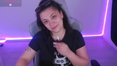 Isabelle online show from 04-12-26, 03:06