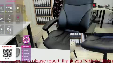 Snapshot of milf_viktoria chatting on 05-28-26, 10:23 Viktoria online show from 05-28-26, 10:23