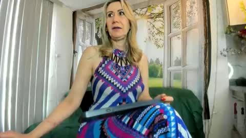 ASHLEY online show from 04-19-26, 01:10